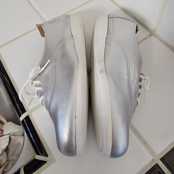 Cute Easy Times Silver Shoes - Picture 10 of 13